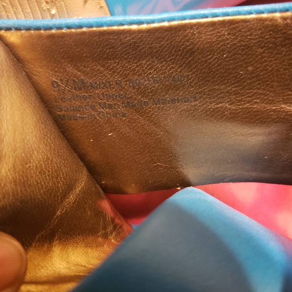 Women's Heels - Picture 5 of 5